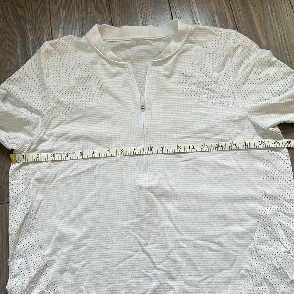 Lululemon half zip - Picture 9 of 10